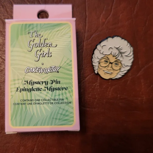 THE GOLDEN GIRLS SOPHIA PIN! NWOT! - Picture 2 of 5
